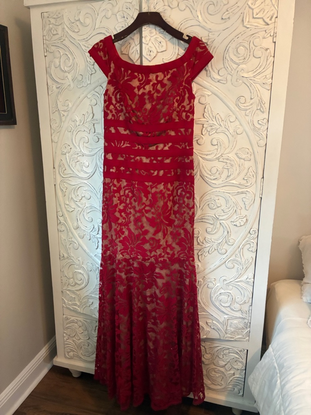 Tadashi Shoji Red Floral Lace Maxi Dress